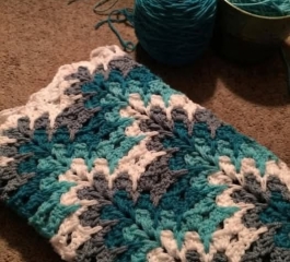 Grandma Spiked Ripple Blanket