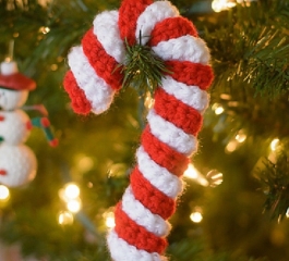 Easy Crochet Candy Cane Ornaments