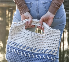 T-Shirt Yarn Crochet Bags: A Small Handbag and a Larger Tote